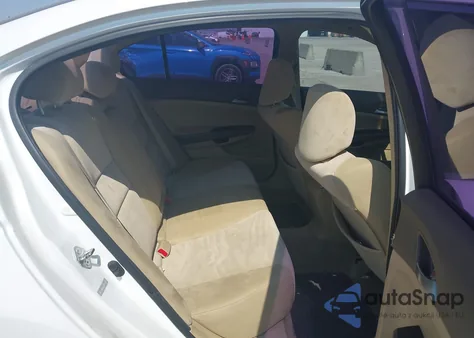 2010 Honda Accord 2.4 Lx-P из США, поврежденный, VIN 1HGCP2F43AA180425